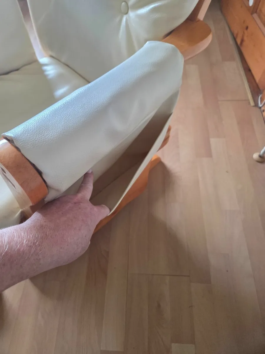 Glider chair - Image 3
