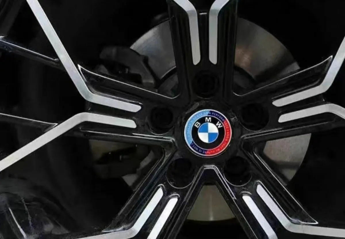 BMW 50th Anniversary Centre Caps (B) - FREE POST - Image 3