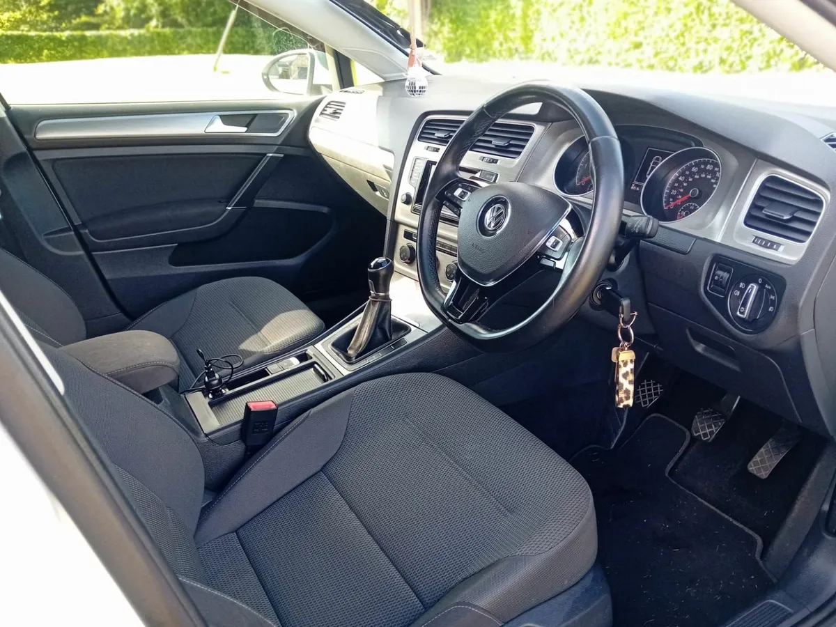Volkswagen Golf 2014 - Image 3
