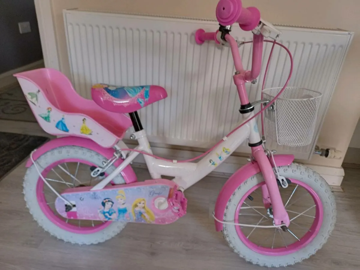Kids Disney princess bike size 14 inch wheels. - Image 2