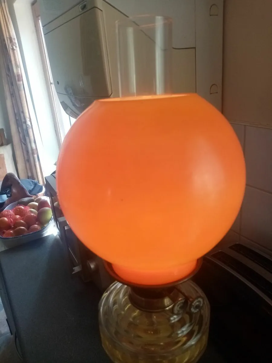 Vintage oil Lamp - Image 2
