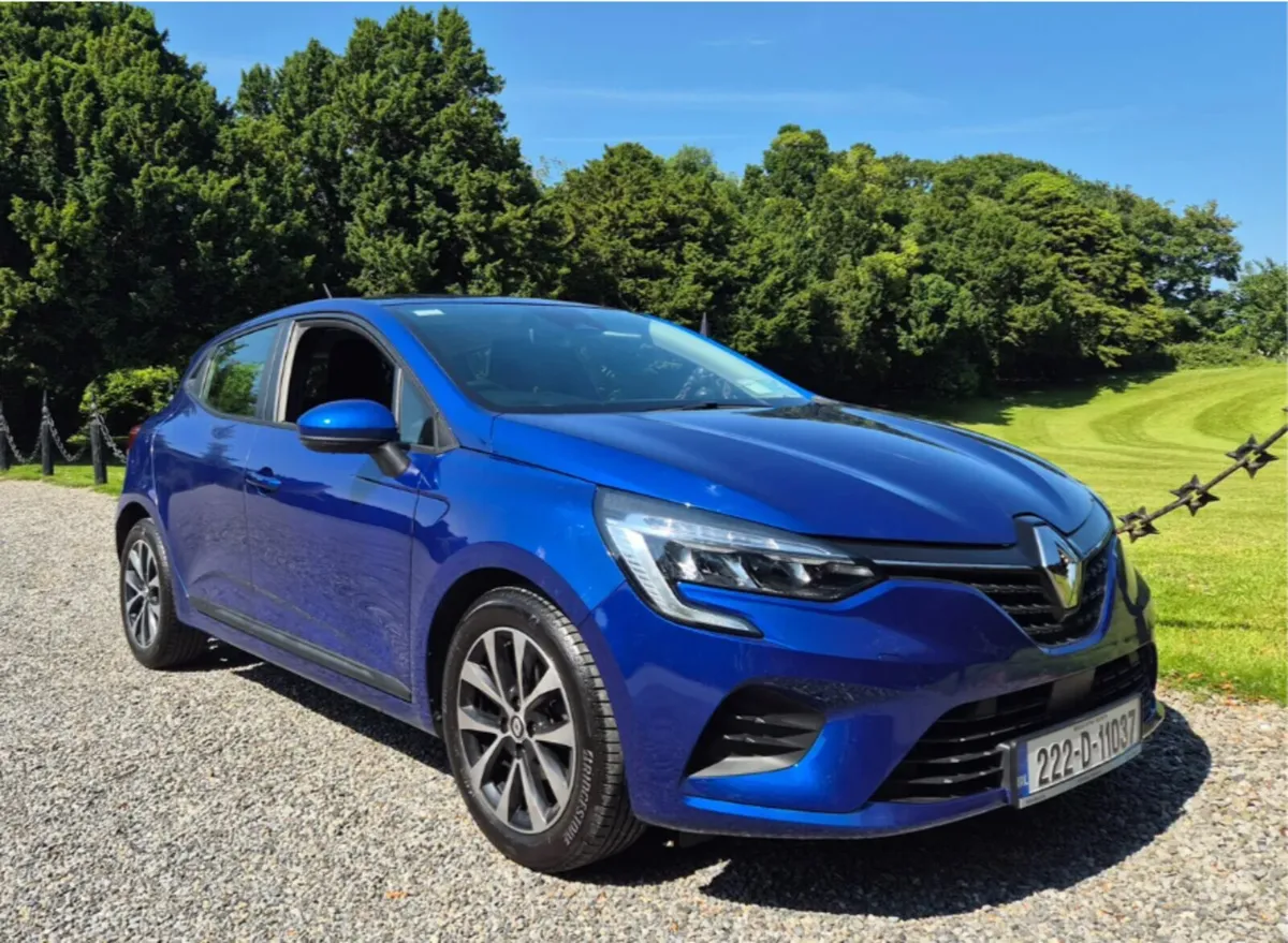 Renault Clio 2022 - Image 1