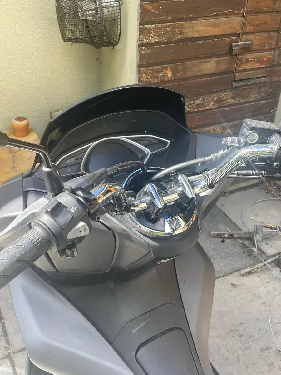 Honda PCX 125cc for sale - Image 4