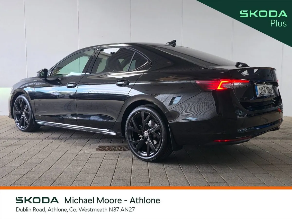 Skoda Superb  Ex - Demo  Sportline 2.0 TDI 150BHP - Image 3