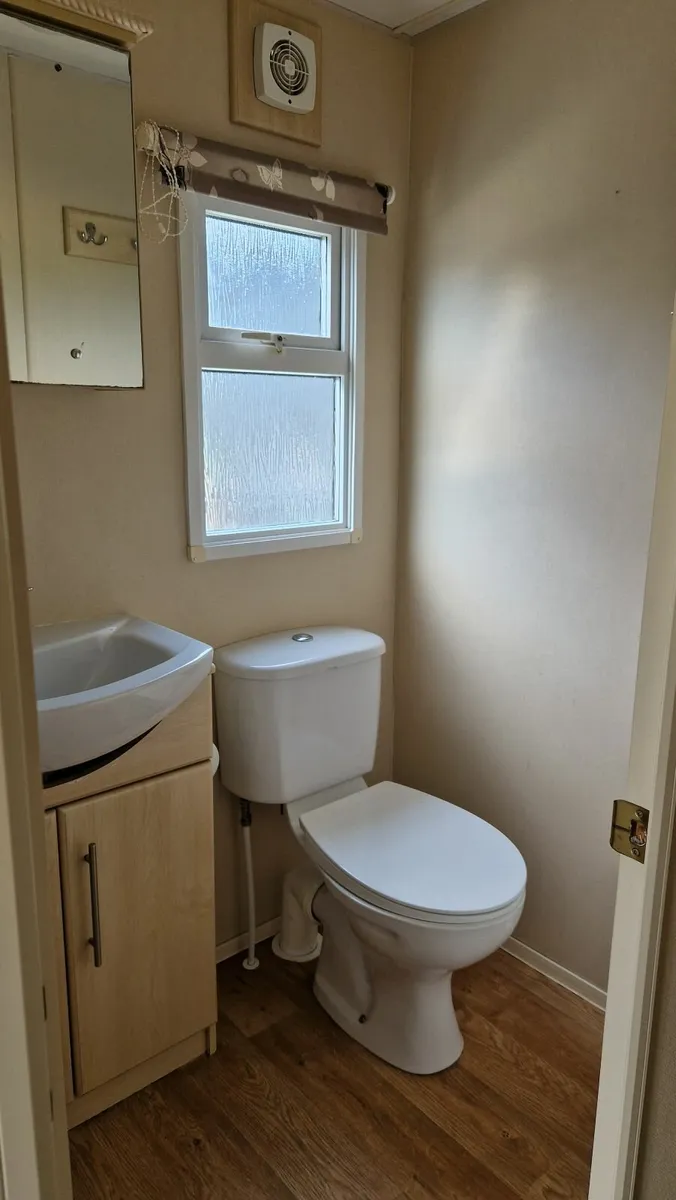 Mobile Home - Image 4