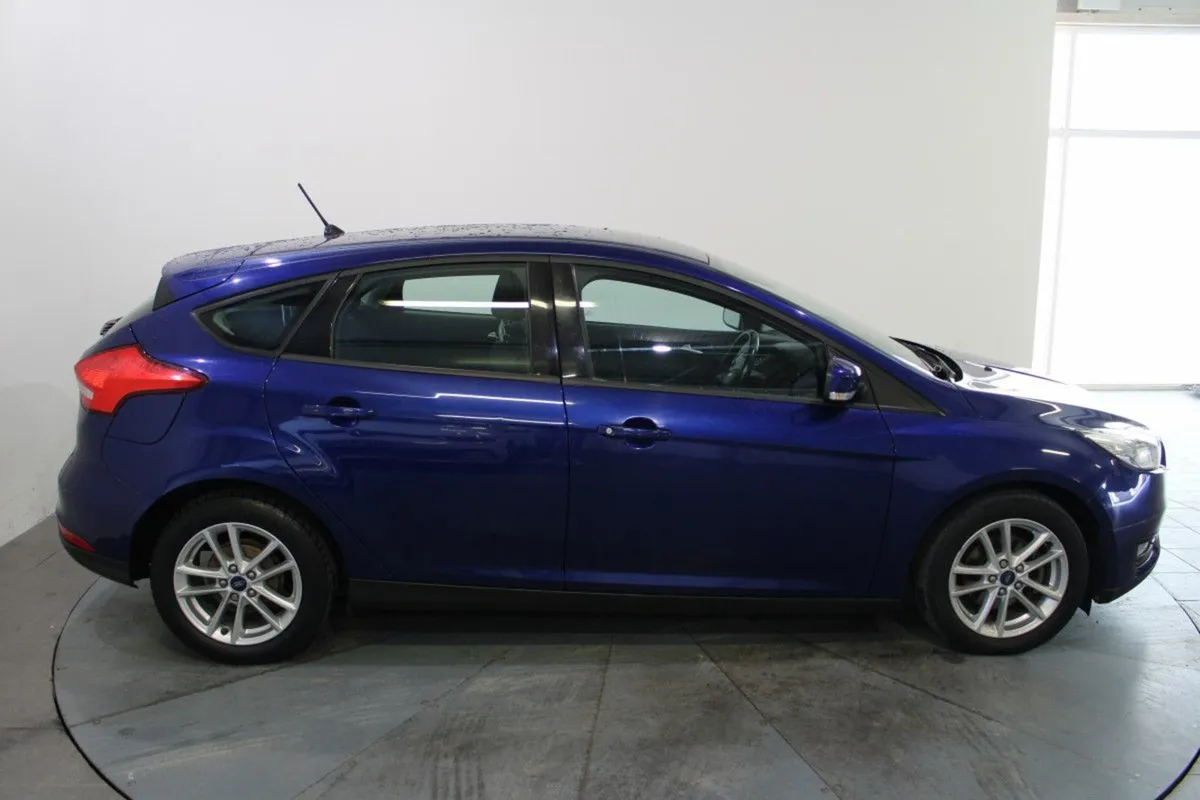 Ford Focus 1.5 Tdci 95ps Style - Image 4