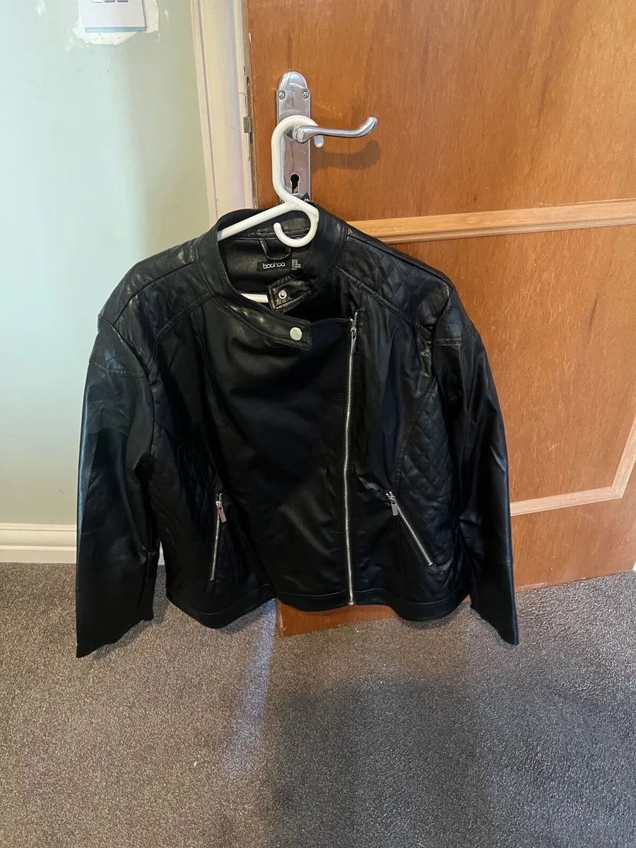Clothes - Image 3