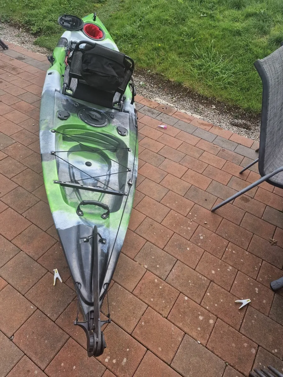 14ft kayak - Image 2