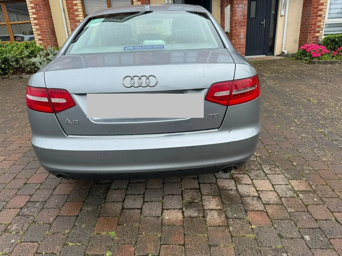 Audi A6 2011 - Image 2