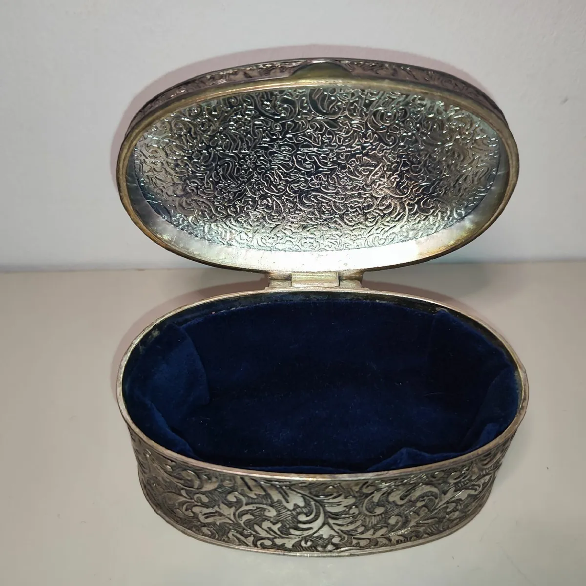 Vintage Shudehill Ornate Silver Metal Embossed - Image 2
