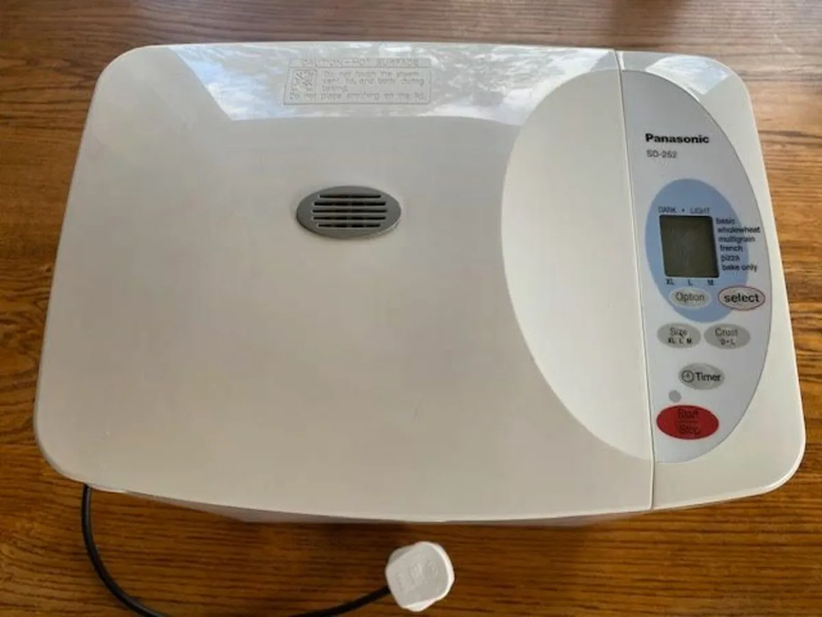 Breadmaker - Panasonic SD-252 - Image 3