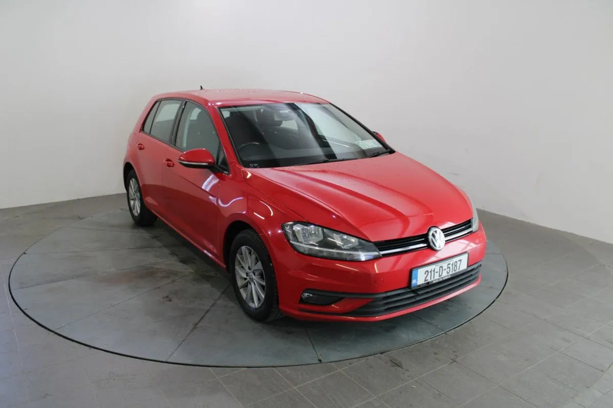 Volkswagen Golf 1.6 TDI 115HP Trendline - Image 1