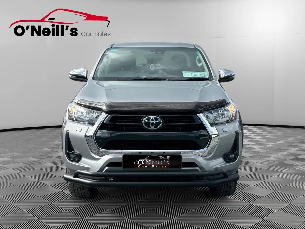 Toyota Hilux 2024 NO VAT* 2.8L INVINC-X STYLE #269 - Image 4