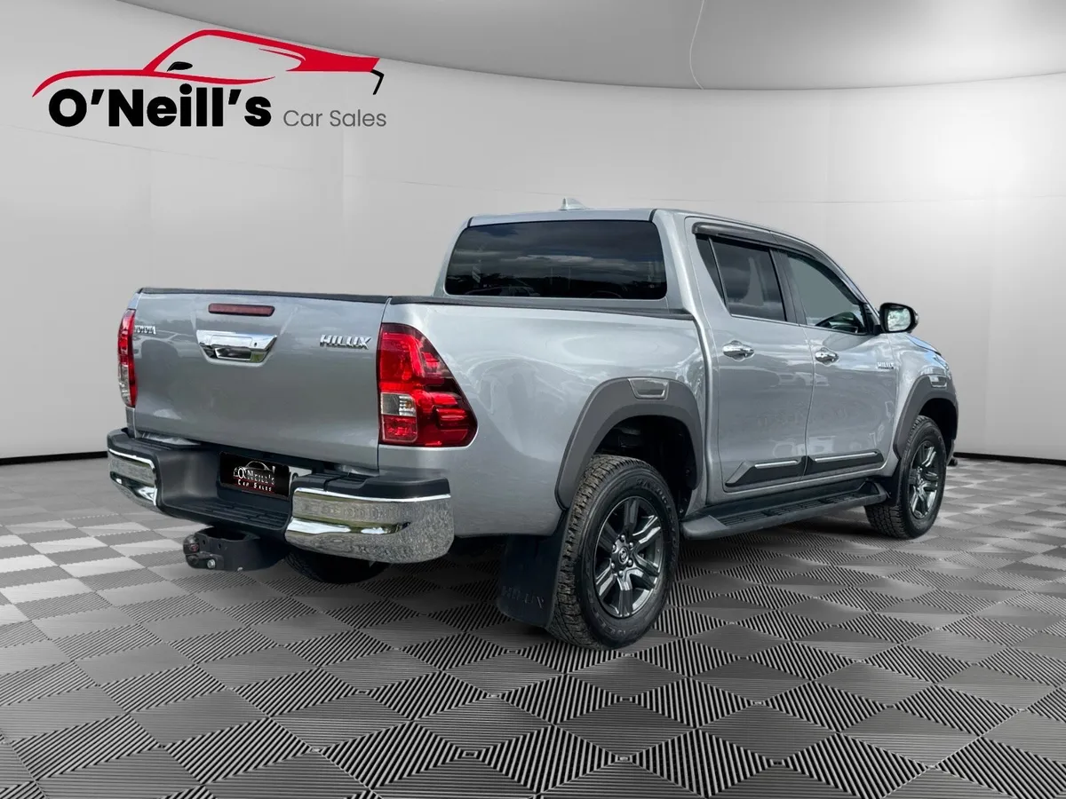 Toyota Hilux 2024 NO VAT* 2.8L INVINC-X STYLE #269 - Image 3