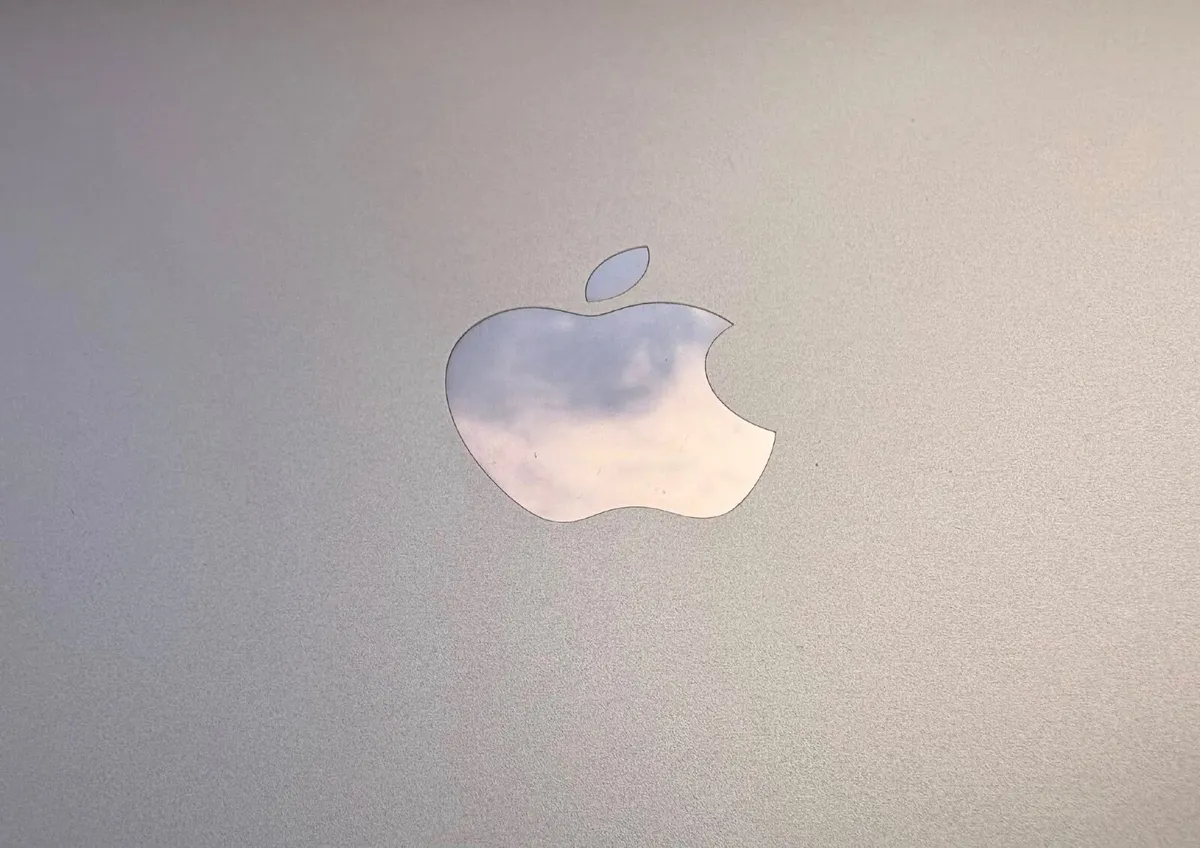 Apple MacBook Air M1 Laptop - Image 4