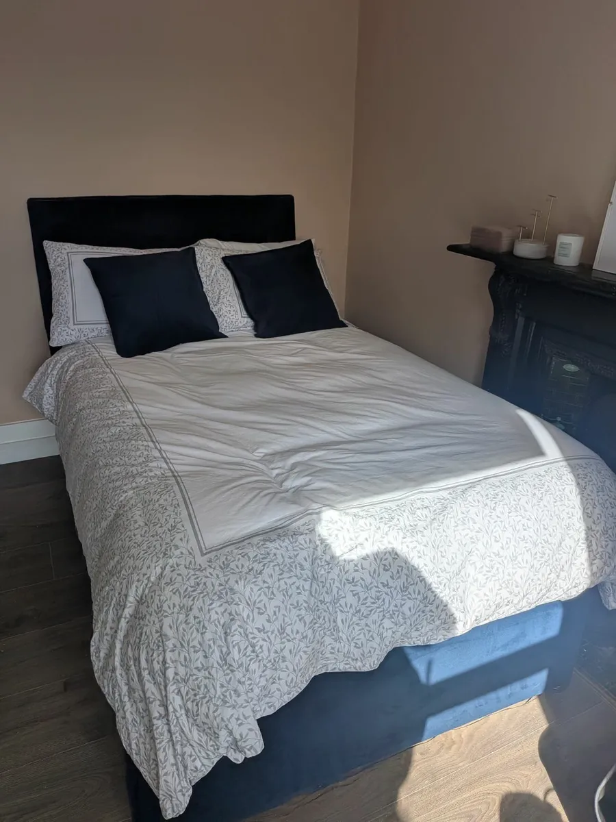 briody - 4 foot bed and 4 foot mattress