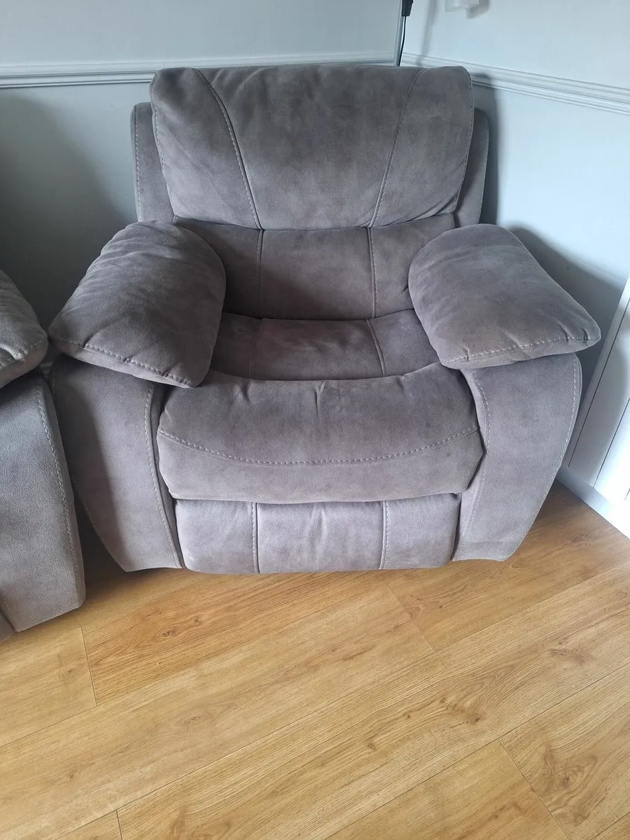 Couch - Image 1