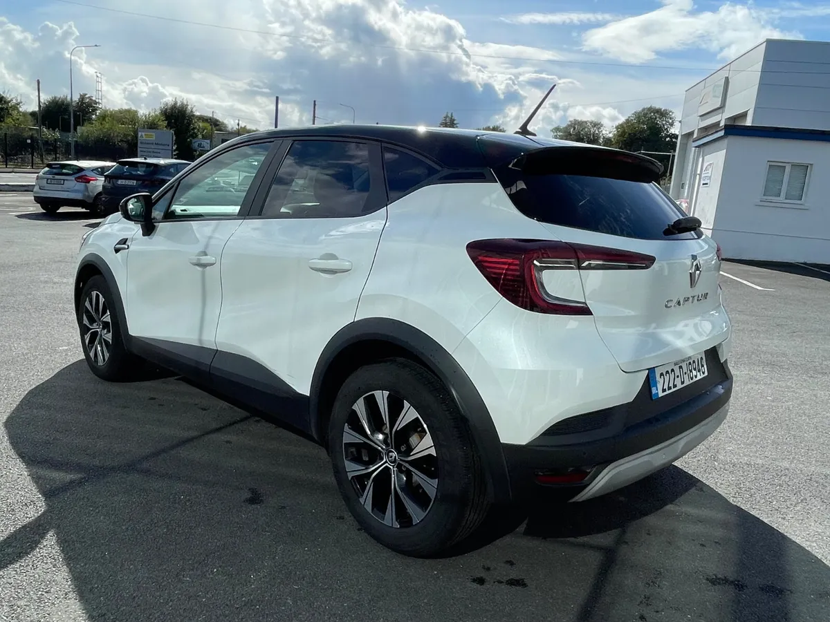 Renault Captur Limited 1.0 Petrol - Image 4