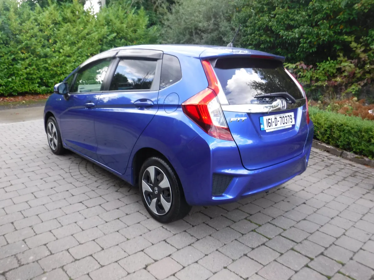 HONDA FIT 1.5 AUTO HYBRID L-SPEC ANDROID+CARPLAY - Image 4