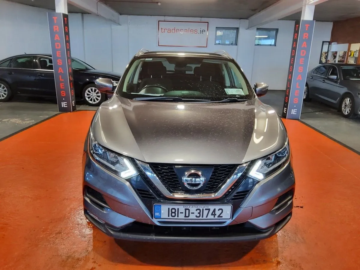 Nissan QASHQAI 1.2 PET SV CVT - Image 1