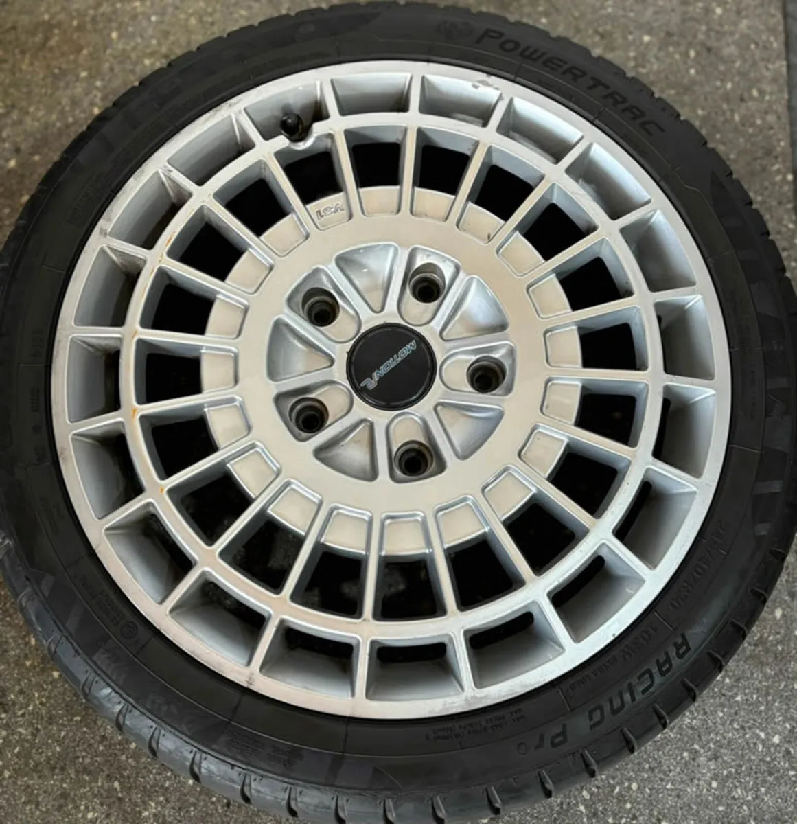 20" Motion R Alloys & Tyres for Ford Transit 5x160 - Image 4
