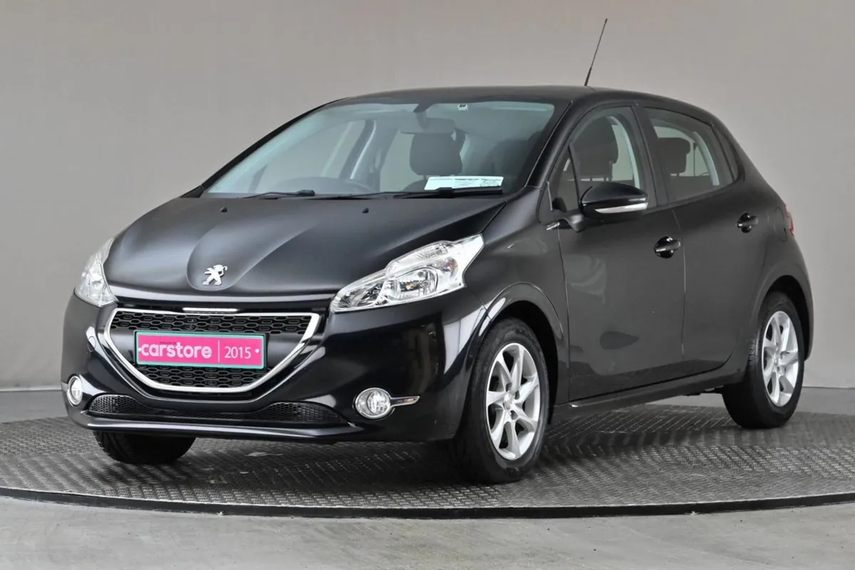 Peugeot 208 1.2 Active 82bhp 3DR 5spd  rear Park - Image 3