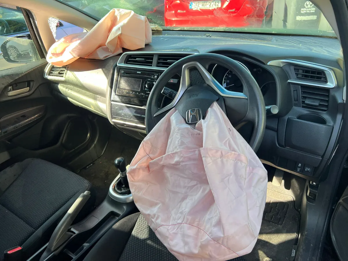2018 Honda Fit only 29 kms - Image 4