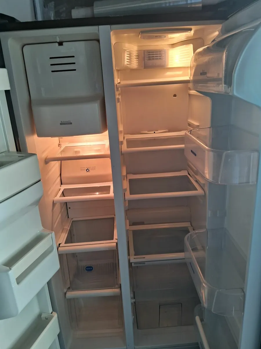 AMERICAN FRIDGE AND FREEZER - Image 4