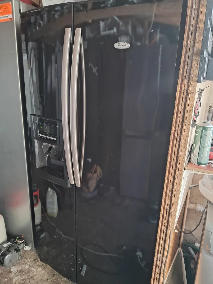 AMERICAN FRIDGE AND FREEZER - Image 1