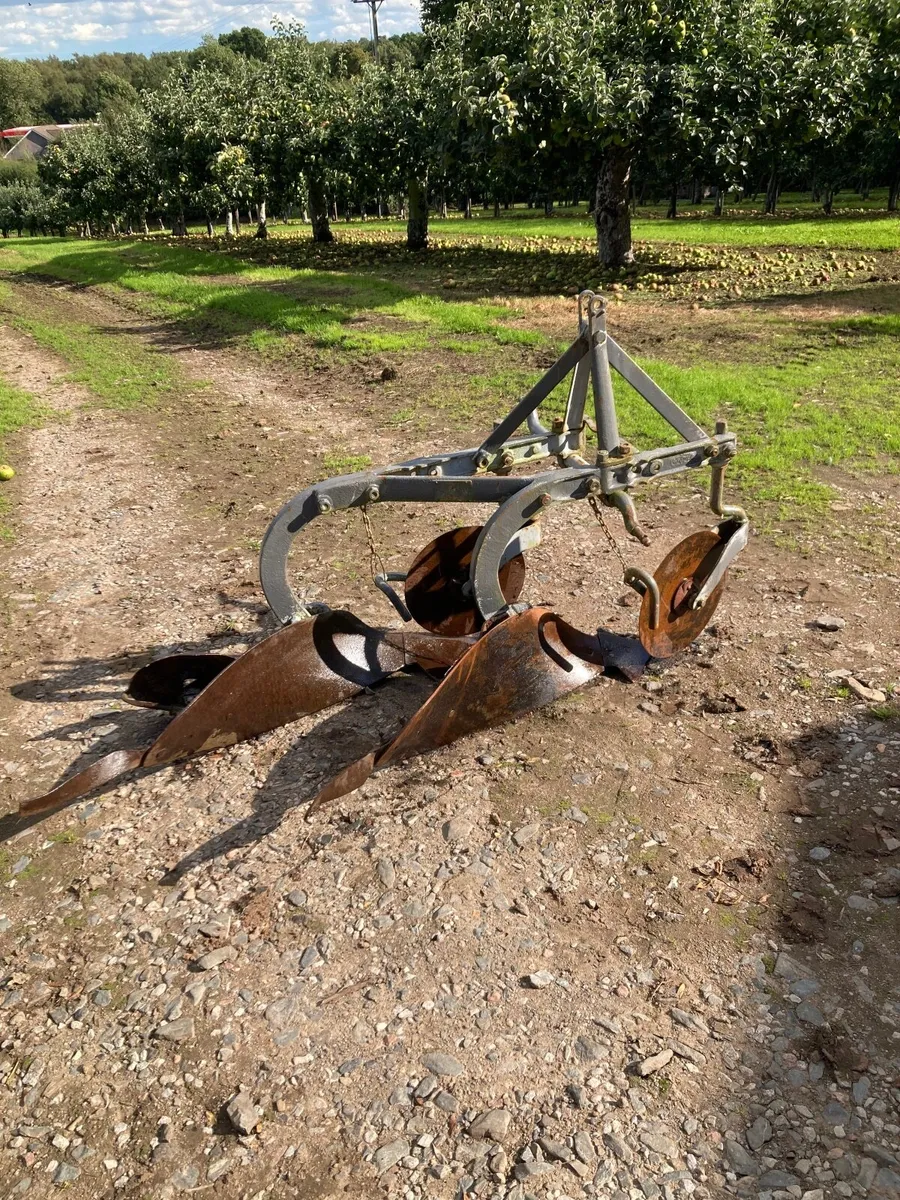 Ferguson plough. - Image 2