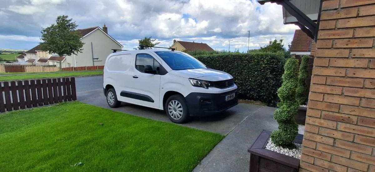 2020 Peugeot partner - Image 1