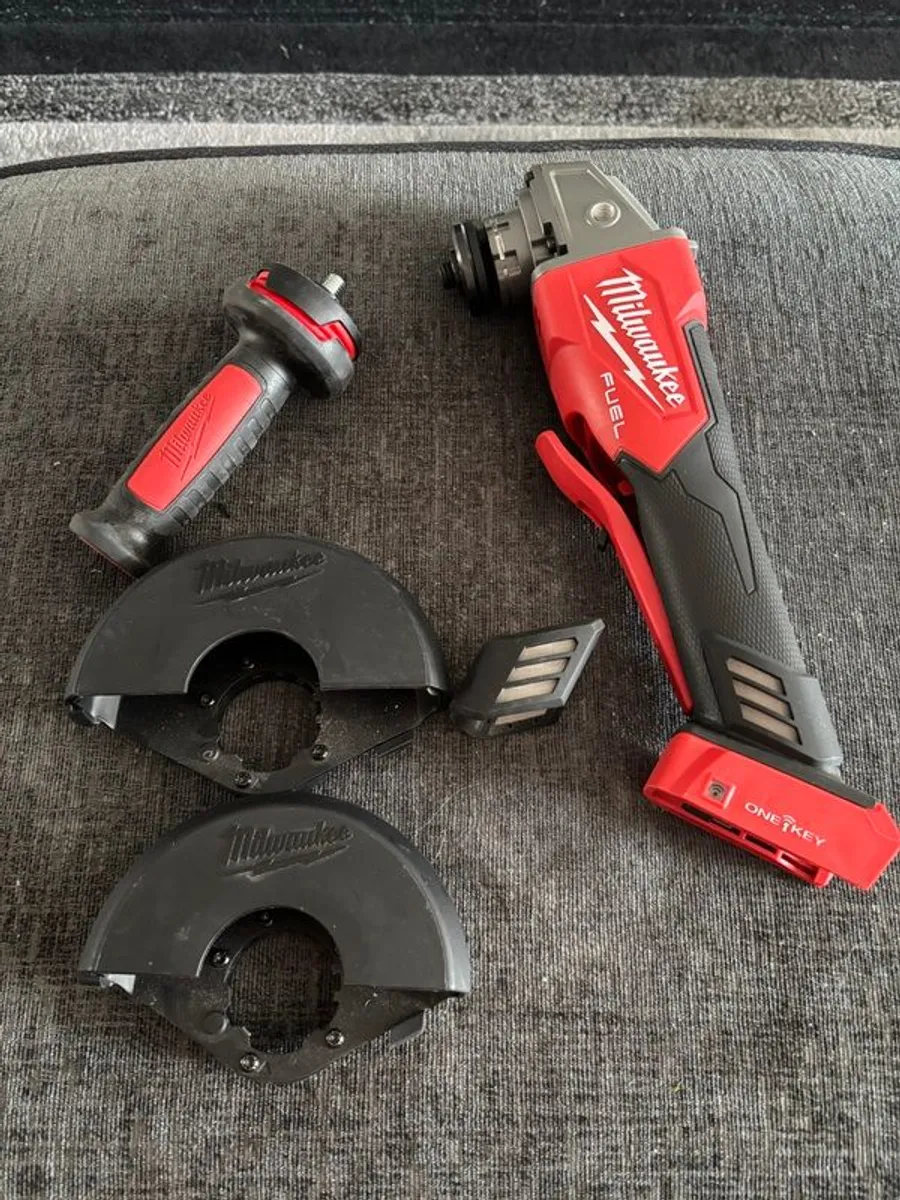 M18ONEFSAG115X-0 Fuel One-Key 115mm Braking Angle Grinder with Paddle Switch