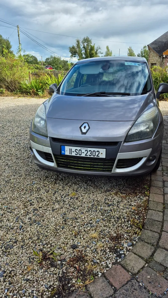 Renault Scenic 2011 - Image 2