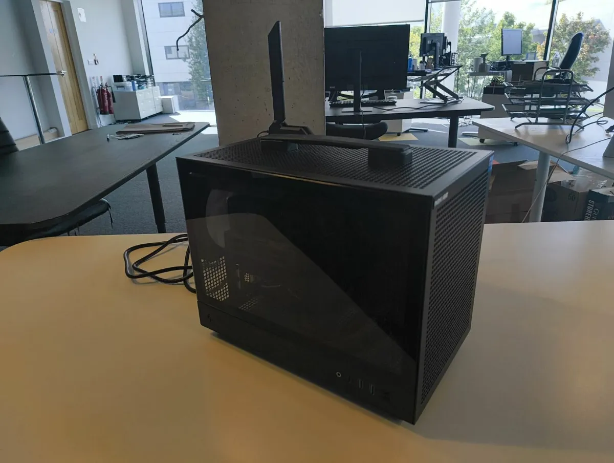 Gaming desktop. RTX 4060 I5-14400F - Image 1