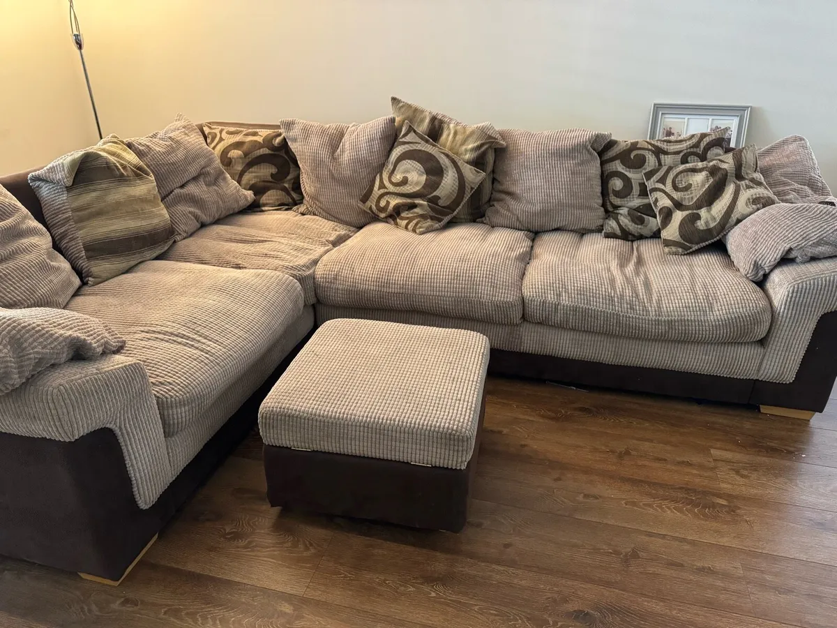 Corner Sofa and foot stool - Image 2
