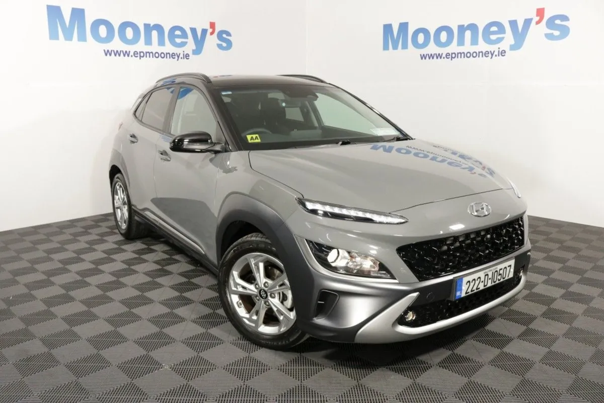 Hyundai Kona Executive 1.0l Petrol Compact SUV - Image 1