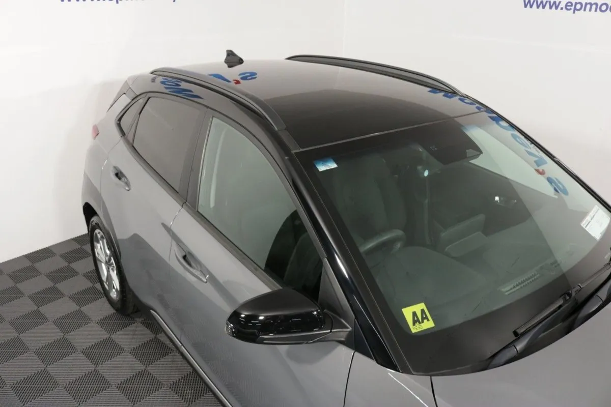 Hyundai Kona Executive 1.0l Petrol Compact SUV - Image 4
