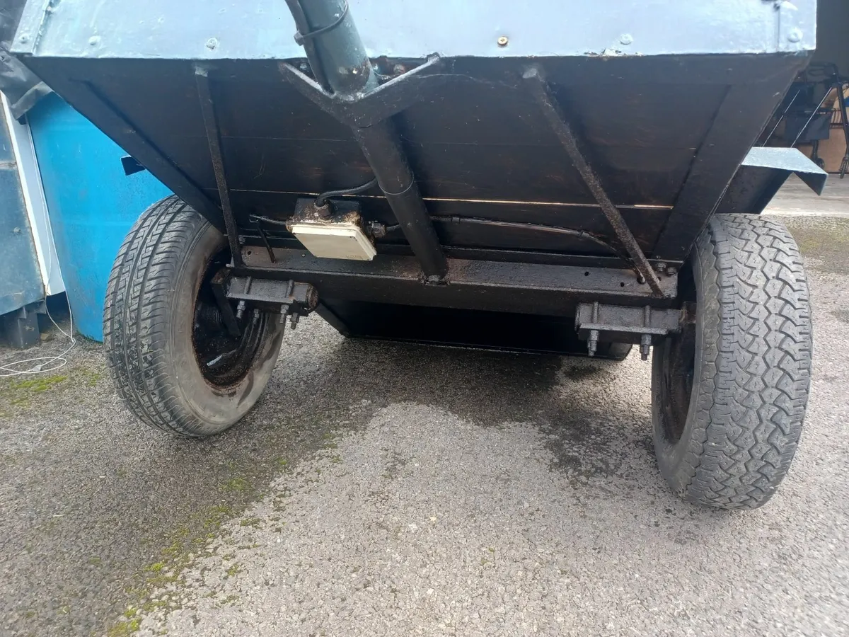Dog trailer - Image 4
