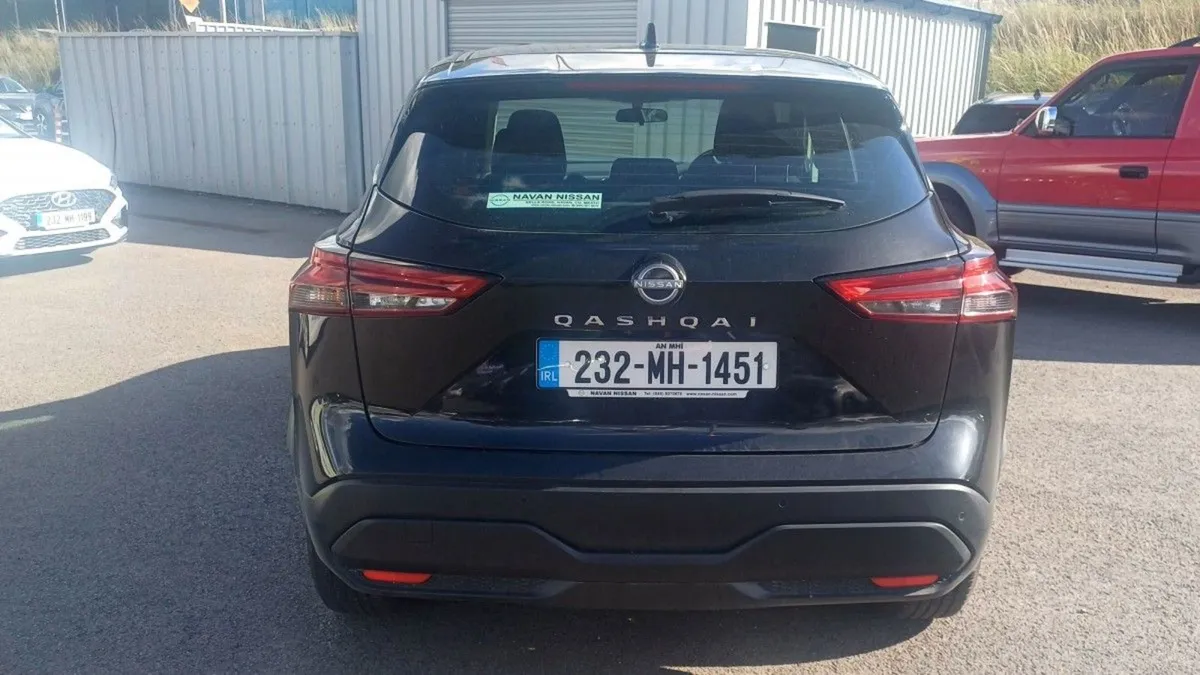 Nissan QASHQAI 1.3 PET Mild Hybrid SV  just IN - Image 4