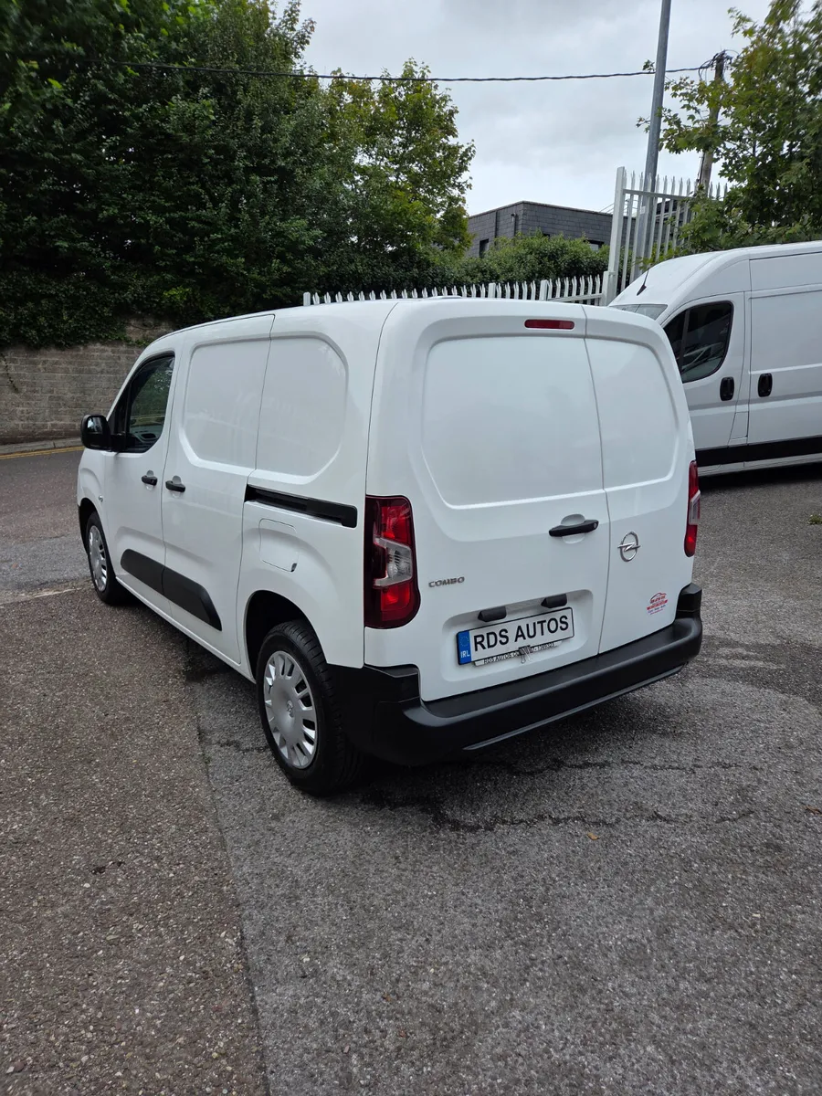 🔥22 OPEL COMBO LOW KMS🔥 - Image 4