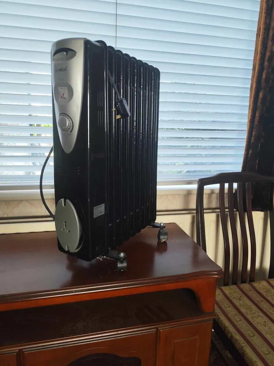 Two electric radiators - Image 1