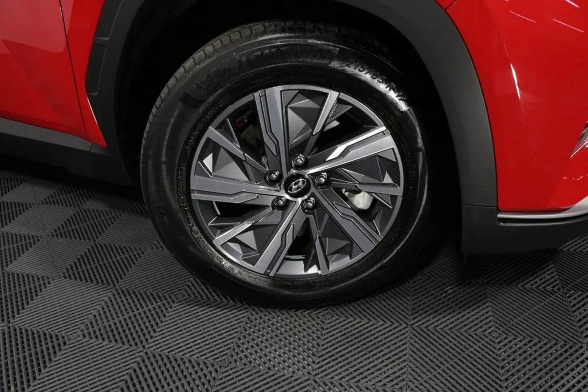 Hyundai Tucson Hybrid EX Demo Executive 1.6l Petr - Image 3