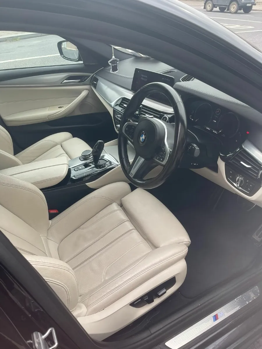 BMW 5-Series 2018 - MSport - Image 3