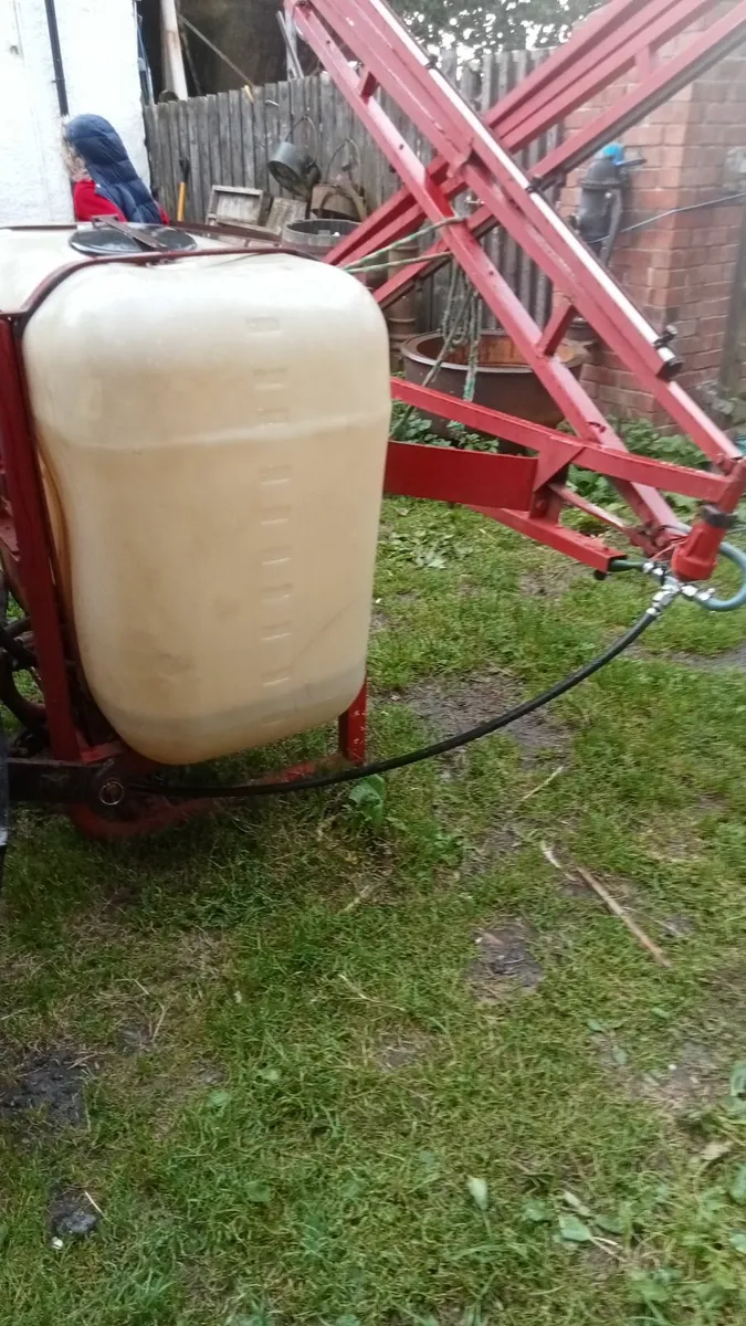 Tractor sprayer - Image 4