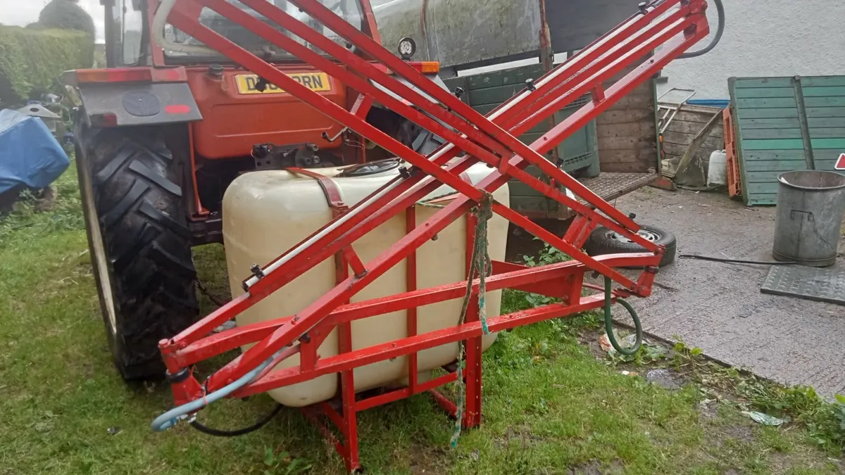 Tractor sprayer - Image 1