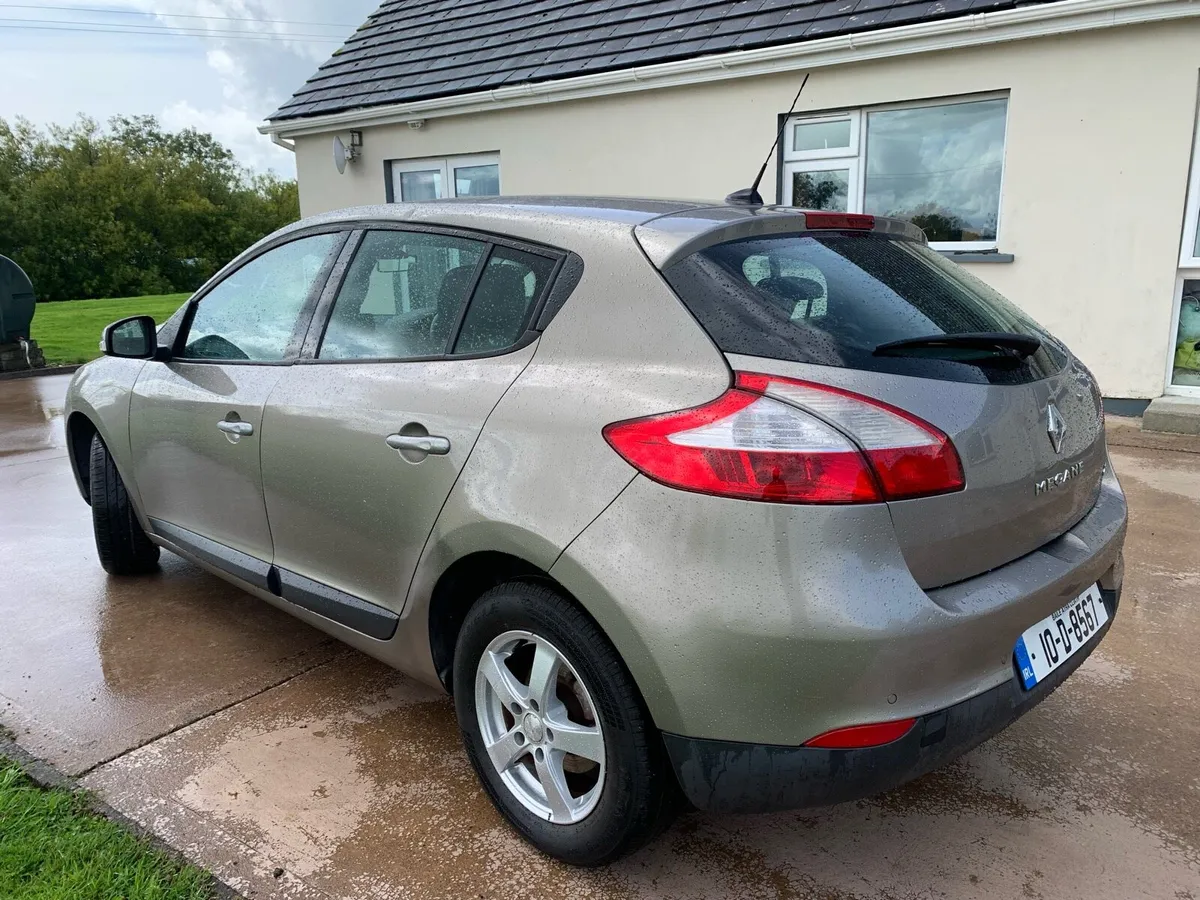 RENAULT MEGAN 1.5 dci (2010) Diesel - Image 3