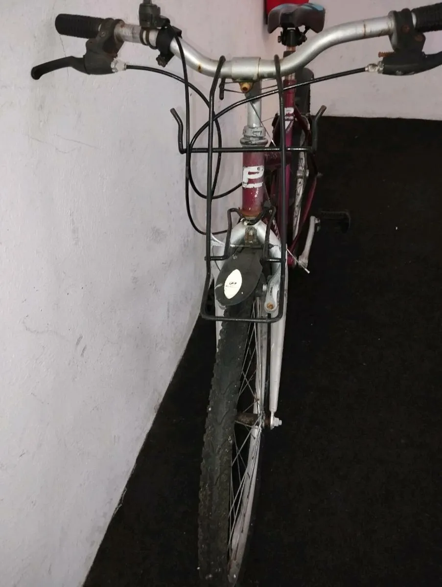 Ladies 26inch bike - Image 3