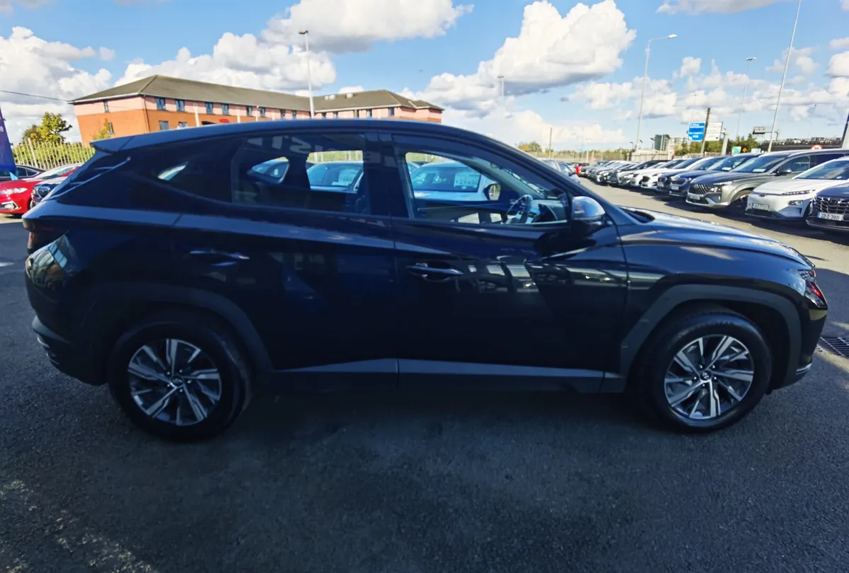 HYUNDAI TUCSON 1.6 COMFORT PLUS - Image 4