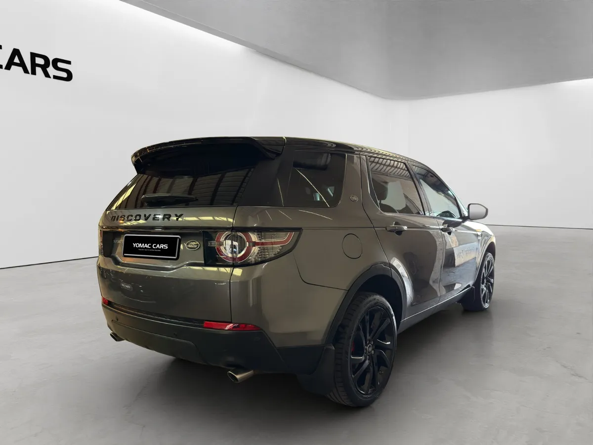 LAND ROVER DISCOVERY SPORT 2016 HSE BLACK EDITION - Image 4