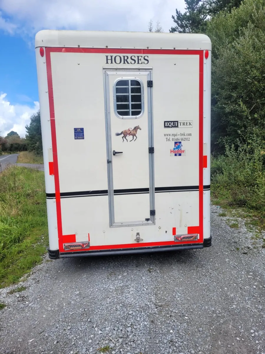 Equi treck space trekking horse box 2014 - Image 4